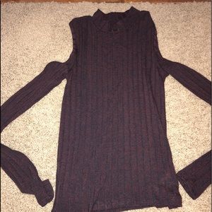 Cold shoulder tank top